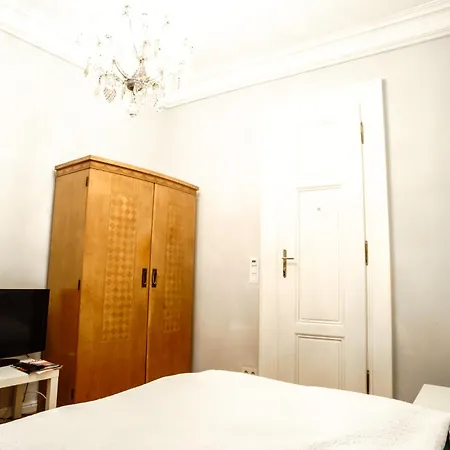 Living Vienna City Center Zimmer foto