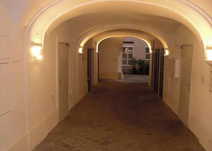 Living Vienna City Center