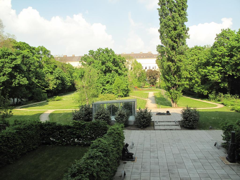 Living Center Wien